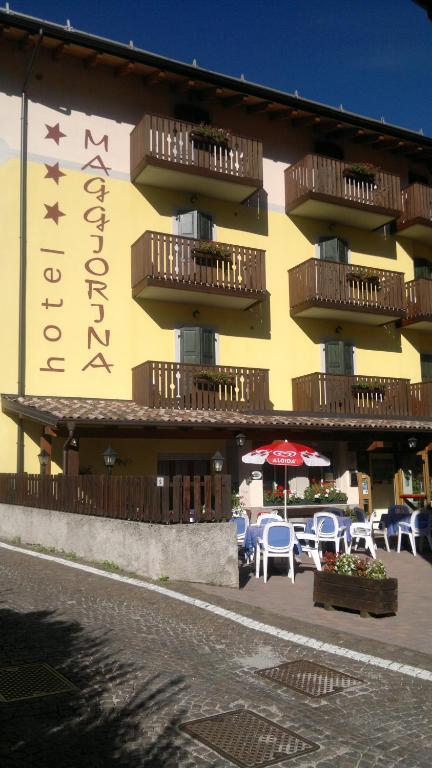 Albergo Maggiorina Bezzecca Exterior photo